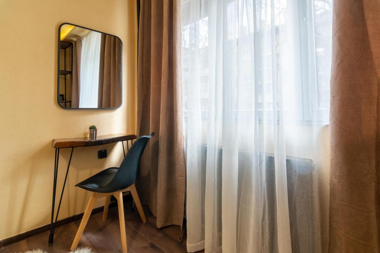 Downtown ǀ 2 Bedrooms ǀ Wifi ǀ Best Location Üsküp Dış mekan fotoğraf