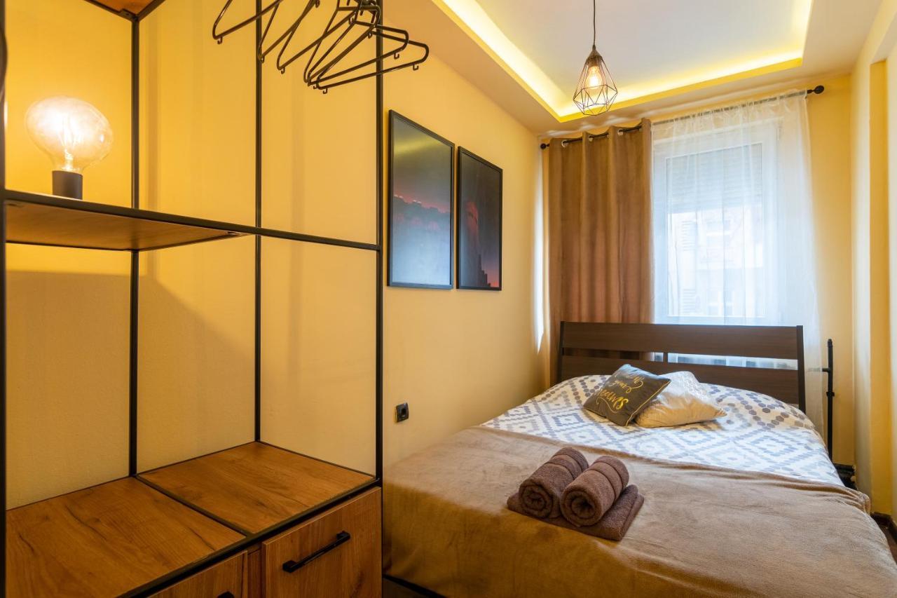 Downtown ǀ 2 Bedrooms ǀ Wifi ǀ Best Location Üsküp Dış mekan fotoğraf